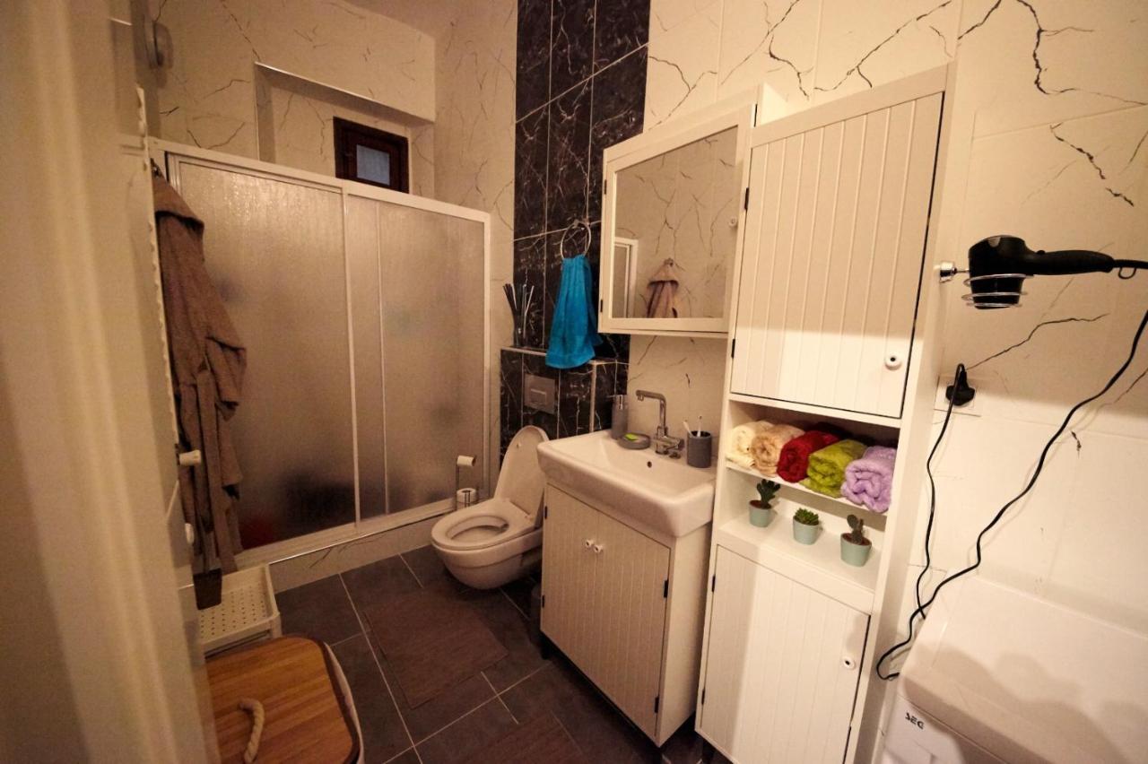 Studio At The Heart Of Taksim Apartamento Istambul Exterior foto