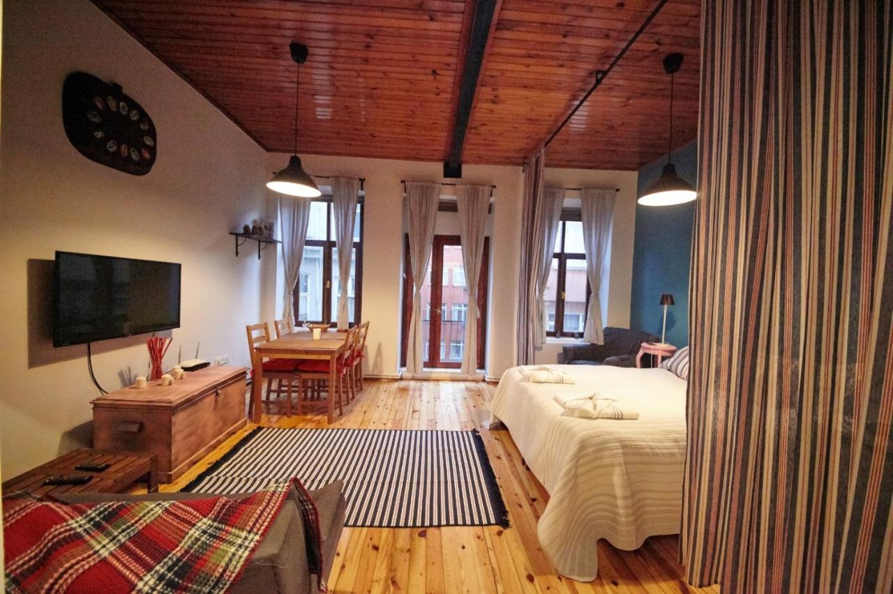 Studio At The Heart Of Taksim Apartamento Istambul Exterior foto