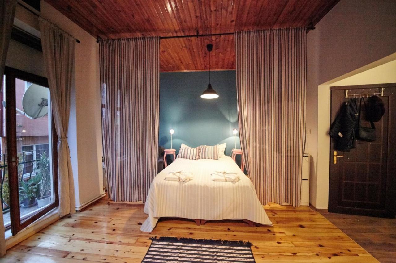 Studio At The Heart Of Taksim Apartamento Istambul Exterior foto